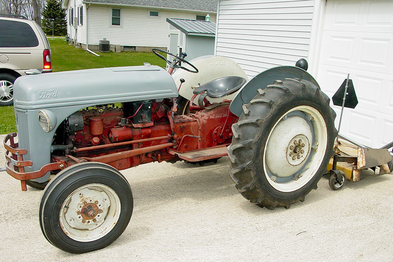 Stroh, Indiana tractor for auction